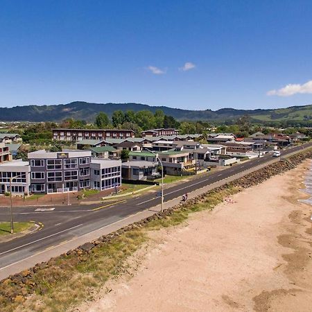 Waterfront Apartments Whitianga Exteriör bild