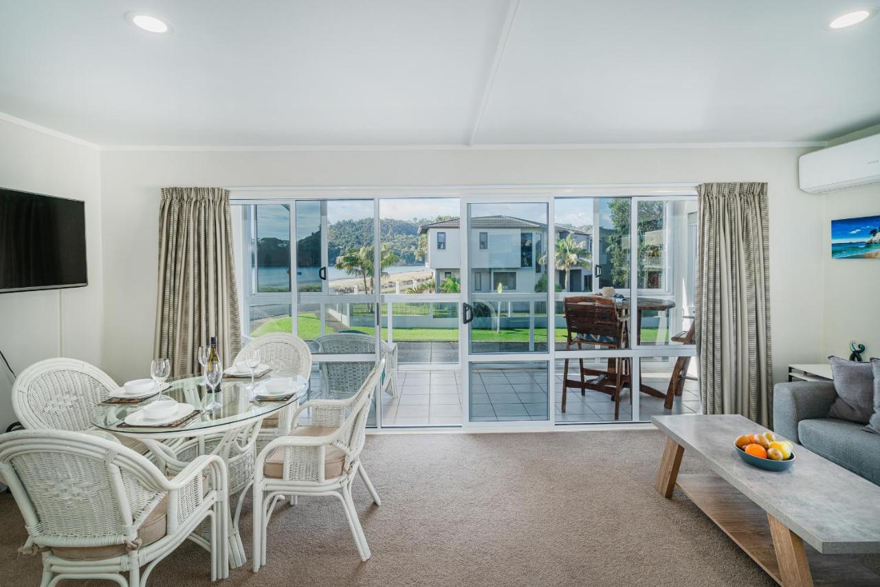 Waterfront Apartments Whitianga Exteriör bild