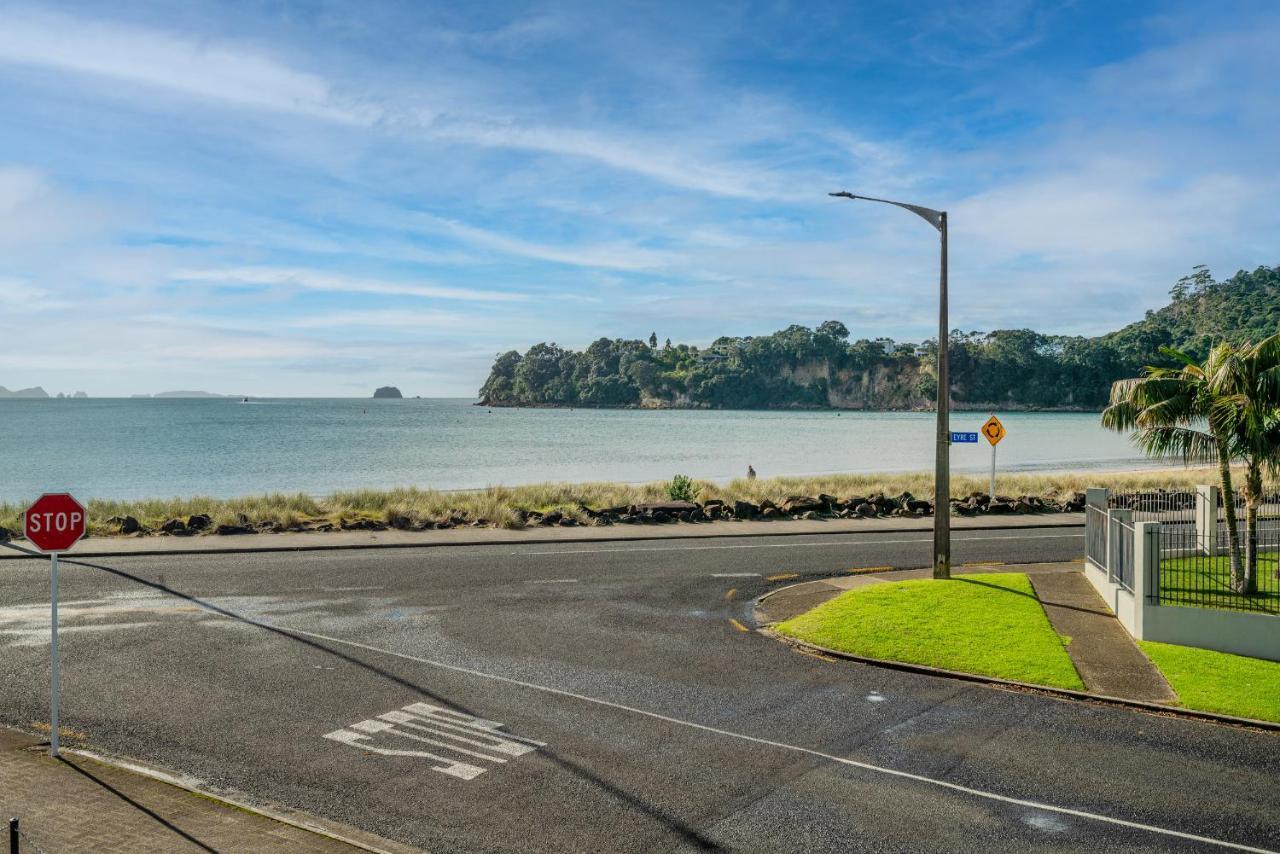 Waterfront Apartments Whitianga Exteriör bild