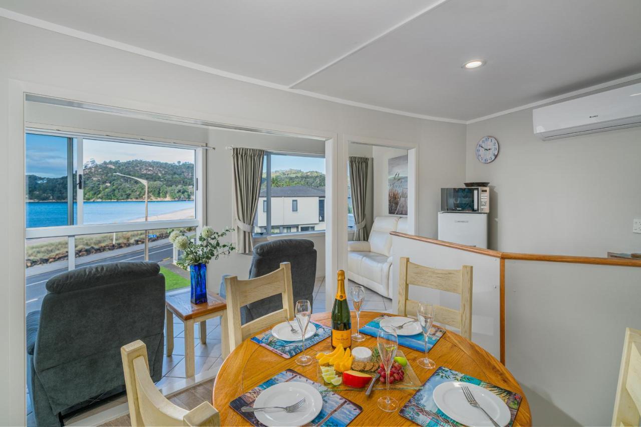 Waterfront Apartments Whitianga Exteriör bild