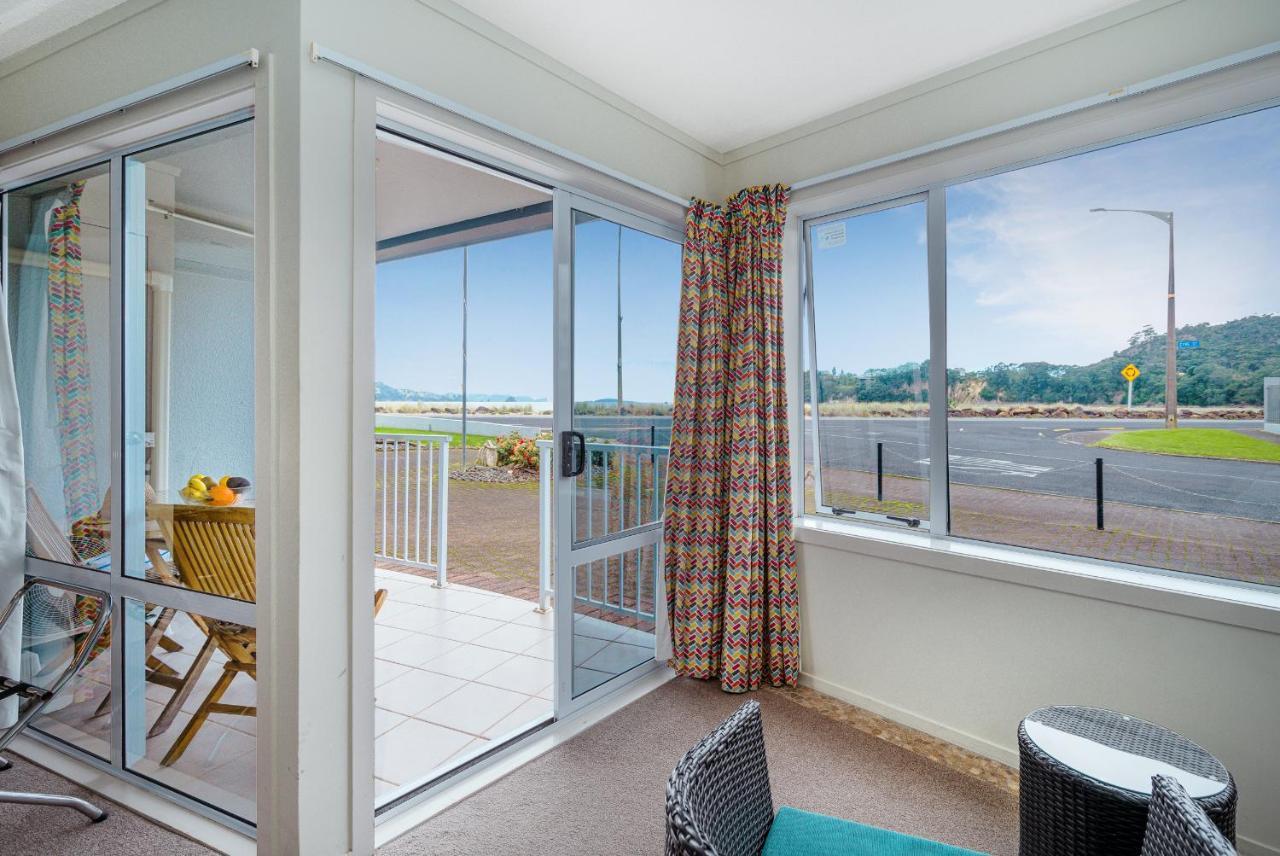 Waterfront Apartments Whitianga Exteriör bild